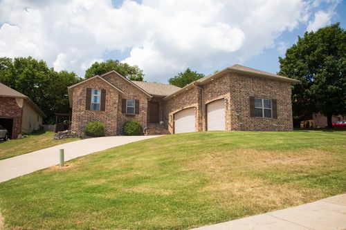 5475 S Farm Road 141, Springfield, MO, 65810-2220 | Card Image