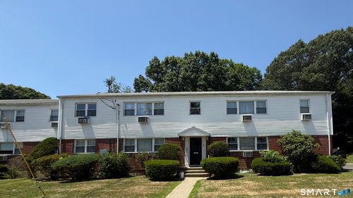 1b-204 Cherry Hill Dr, Bridgeport, CT, 06606-5834 | Card Image