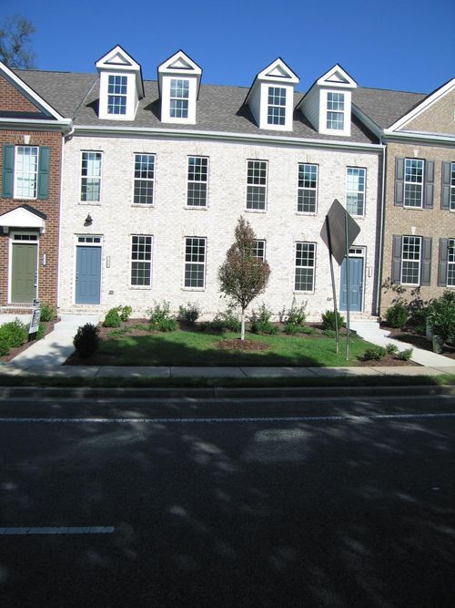 2018 Middle Tennessee Blvd, Murfreesboro, TN, 37130-4808 | Card Image