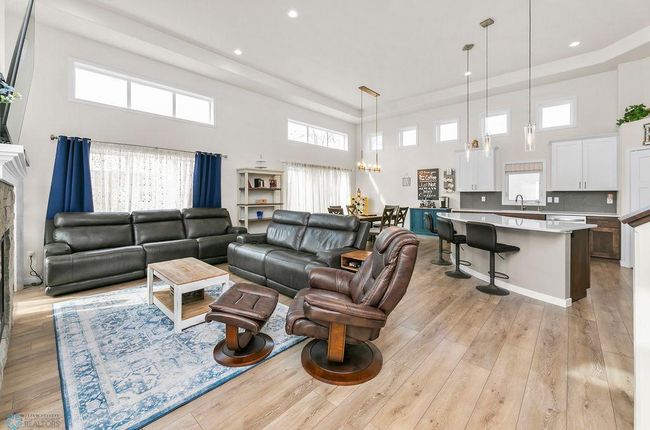 Living Area | Image 4