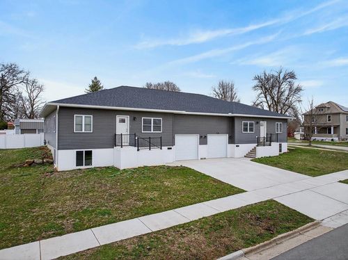 1425 21st St, Monroe, WI, 53566-2908 | Card Image