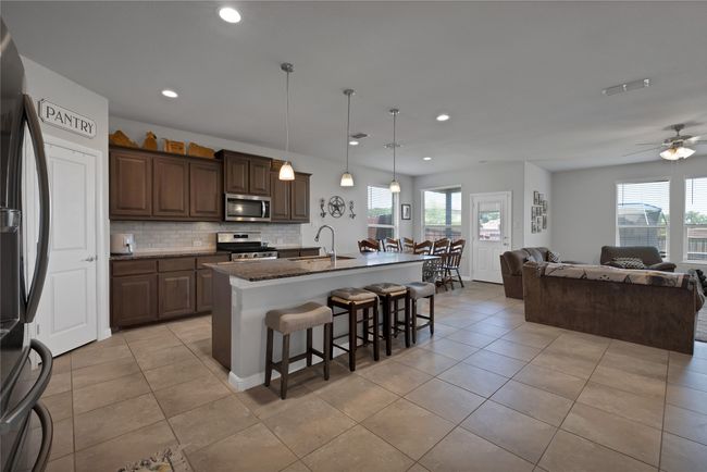 1099 Admiral Dr, House other with 4 bedrooms, 2 bathrooms and null parking in Azle TX | Image 5