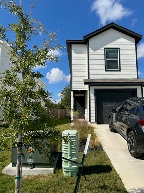 6 Trinity Cir, Lockhart, TX, 78644-3762 | Card Image