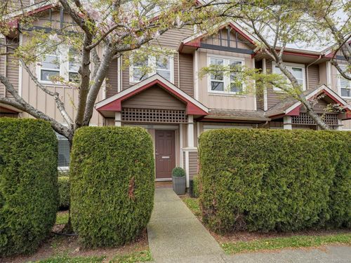 2560 Cadboro Bay Rd, Victoria, BC, V8R5J2 | Card Image