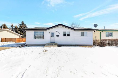 3109 47 Ave, Lloydminster, SK, S9V1E8 | Card Image