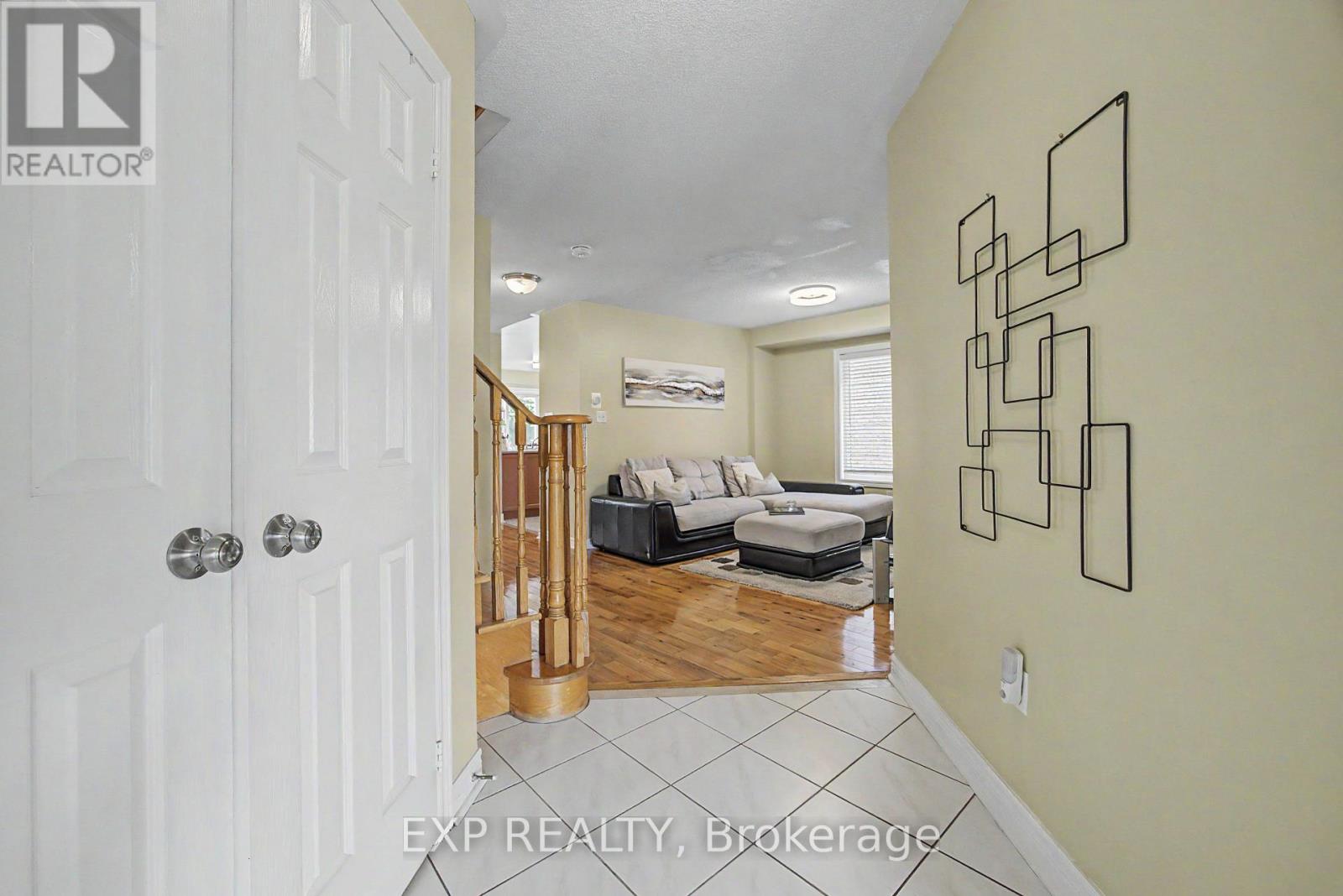 Residential in Mississauga (Meadowvale Village) 4