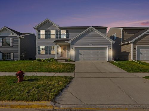 636 Jefferson Ln, Milan, MI, 48160-1194 | Card Image