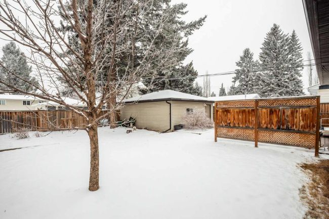 139 Gloucester Crescent Sw, Home with 5 bedrooms, 3 bathrooms and 2 parking in Calgary AB | Image 42