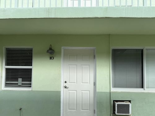 10-1118 N H St, Lake Worth Beach, FL, 33460-2168 | Card Image