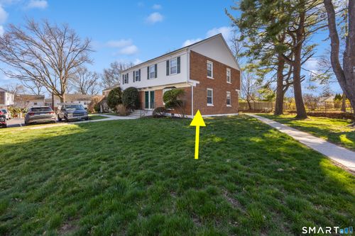 1-245 Sunnyridge Ave, Fairfield, CT, 06824-4643 | Card Image