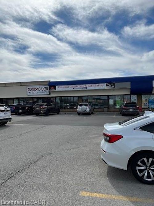 18-509 Wilson Avenue, Kitchener, ON, N2C2M4 | Card Image