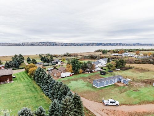 4643 119th Rd Nw, Epping, ND, 58843-9784 | Card Image