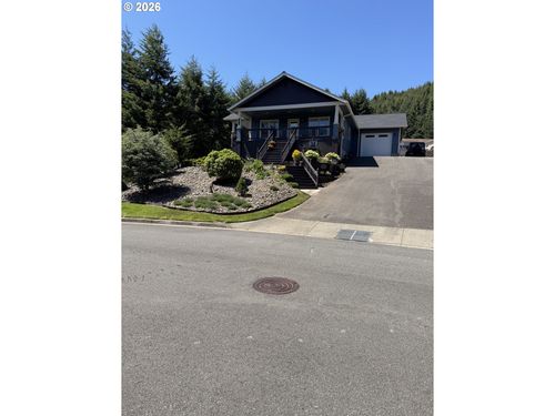 250 Foxglove Way, Reedsport, OR, 97467-1748 | Card Image