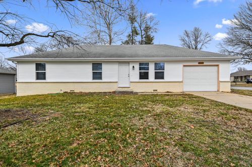 607 Aspen Dr, Nixa, MO, 65714-8624 | Card Image