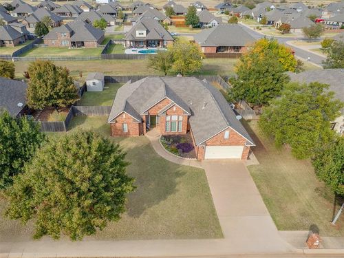 521 Cypress St Nw, Piedmont, OK, 73078-9330 | Card Image