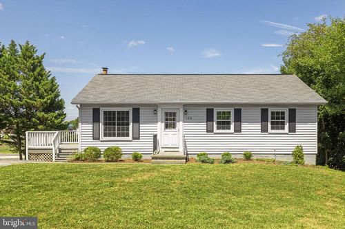 102 Linwood Ct, STEPHENS CITY, VA, 22655-2921 | Card Image