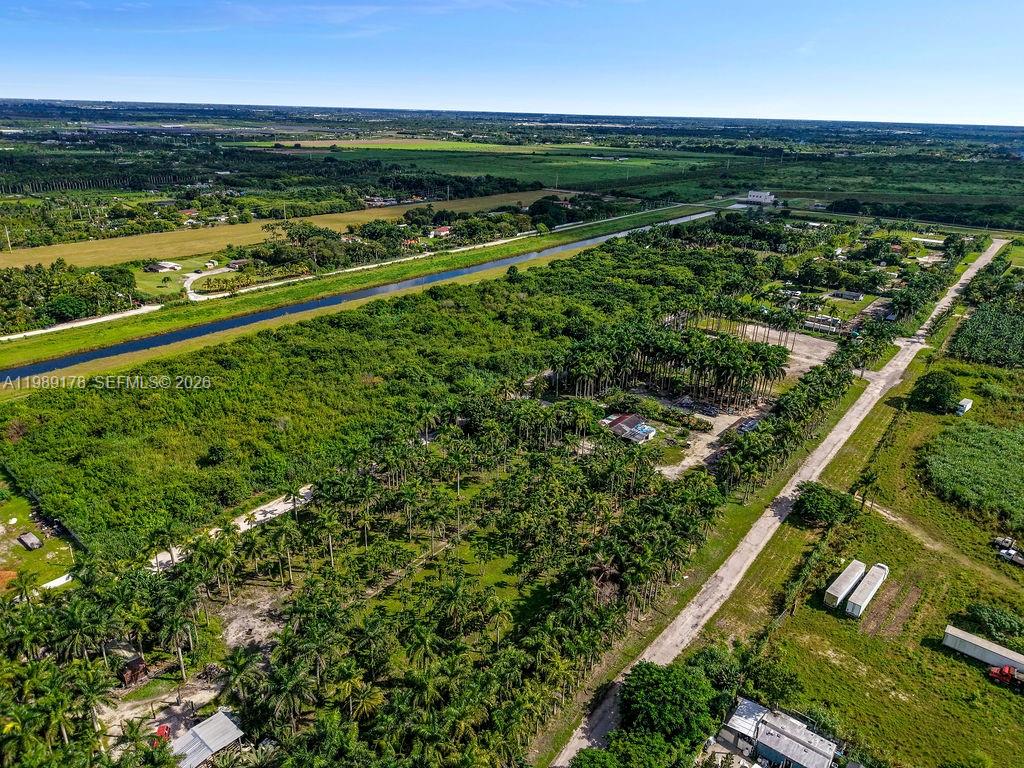 Land in Miami 3