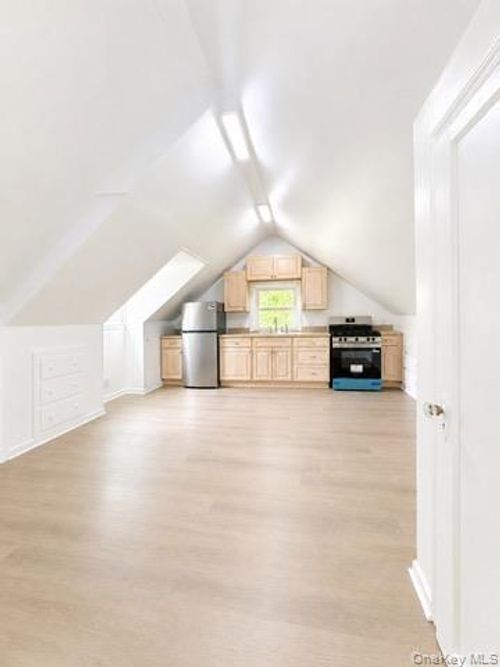 1-113 N Middletown Road, Clarkstown, NY, 10954 | Card Image
