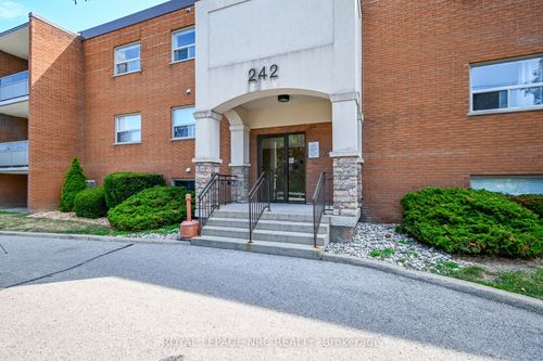 316-242 Oakdale Ave, Saint Catharines, ON, L2P3K5 | Card Image