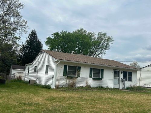 2107 Maplehurst Avenue, Mishawaka, IN, 46545-7003 | Card Image