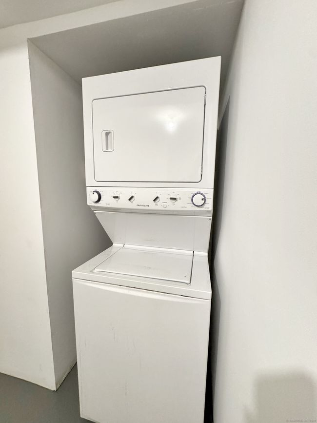 11 - 54 Stuart Ave, Home with 2 bedrooms, 2 bathrooms and null parking in Norwalk CT | Image 11
