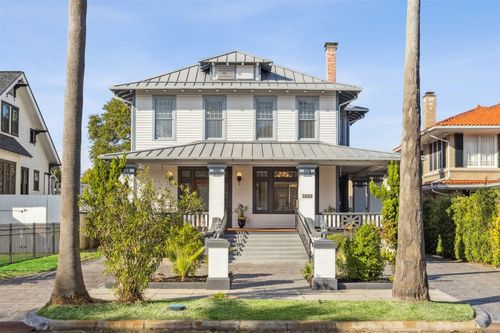 2608 Avenue O, Galveston, TX, 77550-7828 | Card Image