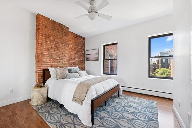 APT-4 - 1 Worcester Sq, Condo with 2 bedrooms, 1 bathrooms and null parking in Boston MA | Image 11