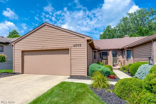 4505 Oakhill Blvd, Lorain, OH, 44053-1933 | Card Image