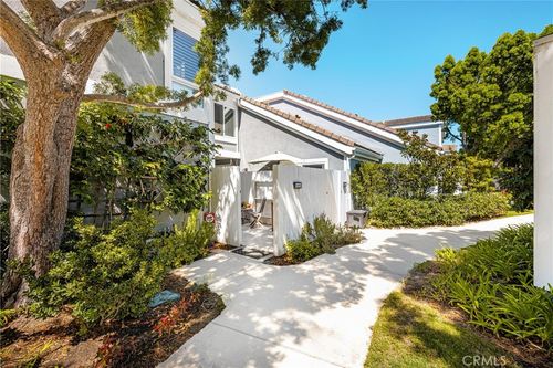 3485 Windspun Dr, Huntington Beach, CA, 92649-2030 | Card Image