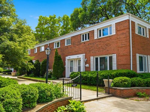 b-1155 Peterson Ave, Park Ridge, IL, 60068-5180 | Card Image