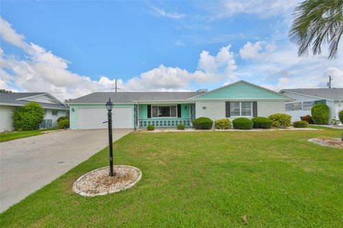 823 Fox Hills Dr, SUN CITY CENTER, FL, 33573-5128 | Card Image