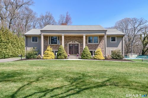 644 Melville Ave, Fairfield, CT, 06825-2009 | Card Image