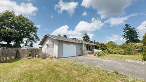 2048 Tamarac Pl, Ferndale, WA, 98248-9103 | Card Image