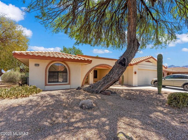 03-Front of Home | Image 35
