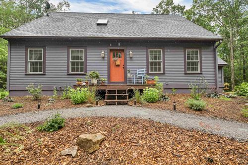 84 Barnard Hill Rd, Dunbarton, NH, 03046-4601 | Card Image