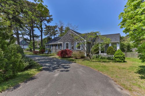 7 Aunt Matties Rd, Chatham, MA, 02633-1592 | Card Image