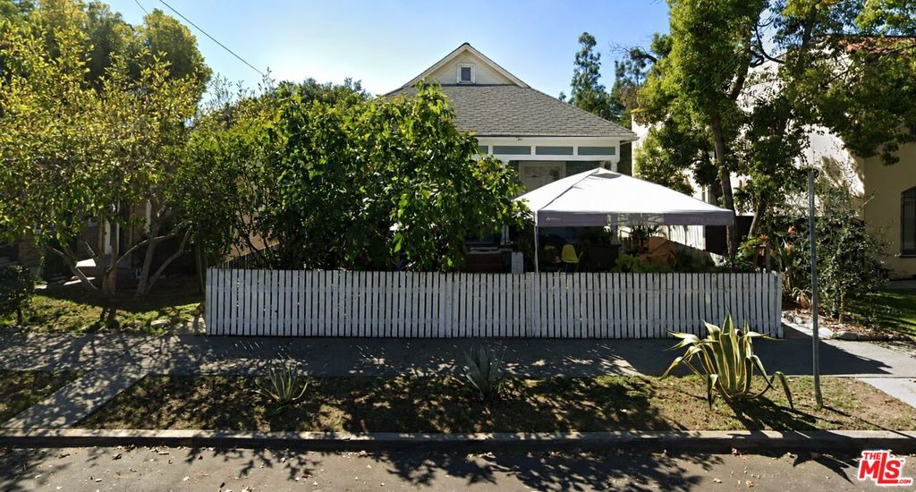 Residential Income in Los Angeles
