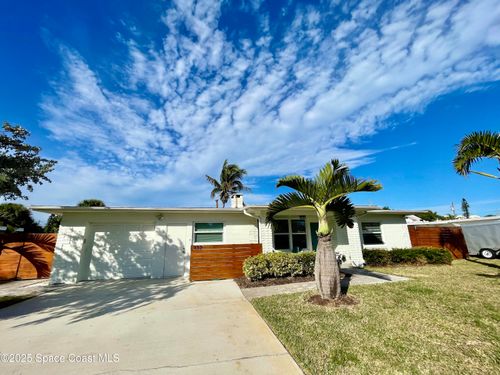 132 E Gadsden Ln, Cocoa Beach, FL, 32931-3630 | Card Image