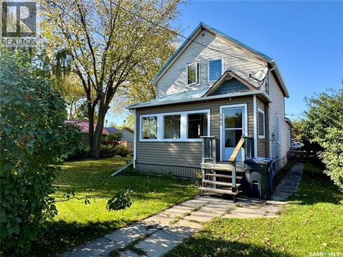 305 Commercial St, Saltcoats, SK, S0A0B2 | Card Image