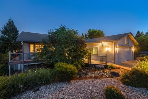 3133 Woodleigh Ln, Cameron Park, CA, 95682-8102 | Card Image