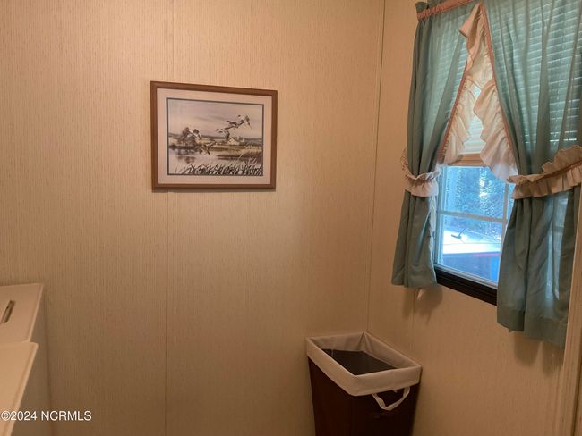 Laundry Room | Image 37