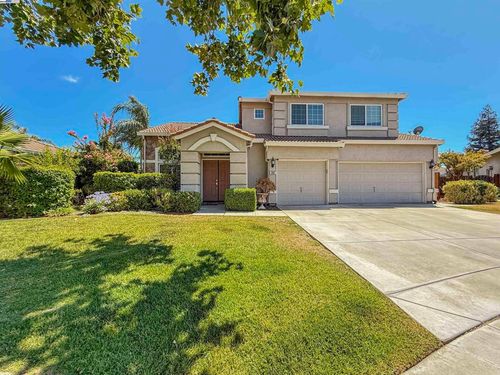 2352 Gretchen Elizabeth Ct, Tracy, CA, 95377-6618 | Card Image