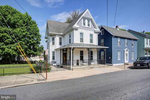 54 Clayton Ave, WAYNESBORO, PA, 17268-1662 | Card Image