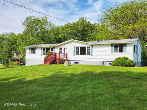 10424 S Graham Rd, Saint Charles, MI, 48655-9505 | Card Image