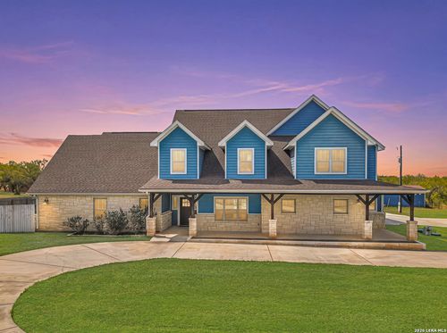 2729 County Road 357, La Vernia, TX, 78121-4211 | Card Image