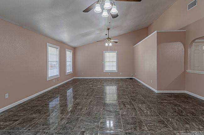 180 Brandon Way, House other with 3 bedrooms, 2 bathrooms and null parking in Poteet TX | Image 13