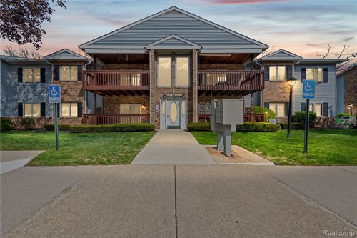 1284 Shoemaker Dr, Westland, MI, 48185-3596 | Card Image