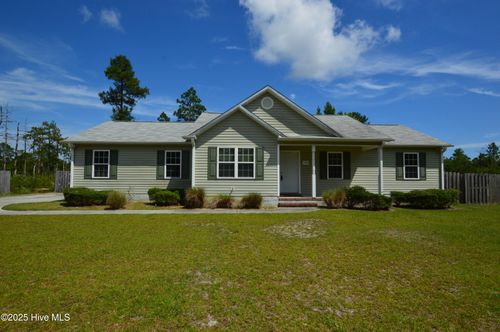 140 Van Riggs Rd, Hubert, NC, 28539-3846 | Card Image