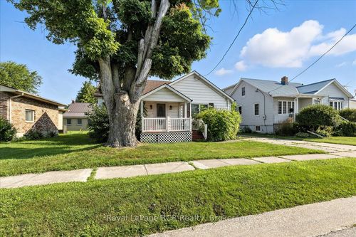 506 John St, Saint Clair, ON, N0P2B0 | Card Image