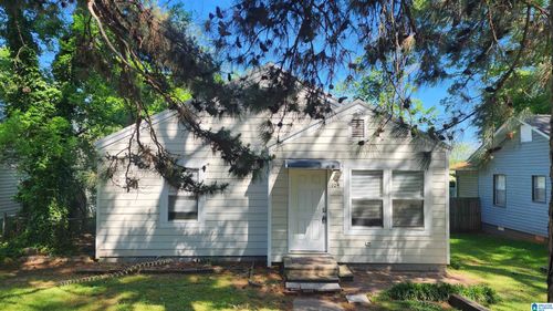 104 Cypress St, HUEYTOWN, AL, 35023-1813 | Card Image
